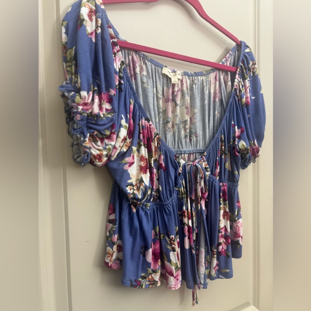 Blue Ruched Ruffled Blouse with Short Sleeves - Picture 10 of 10